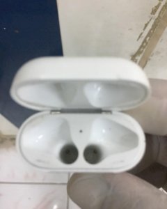 علبه سماعه ابل الاصدار الثاني AirPod